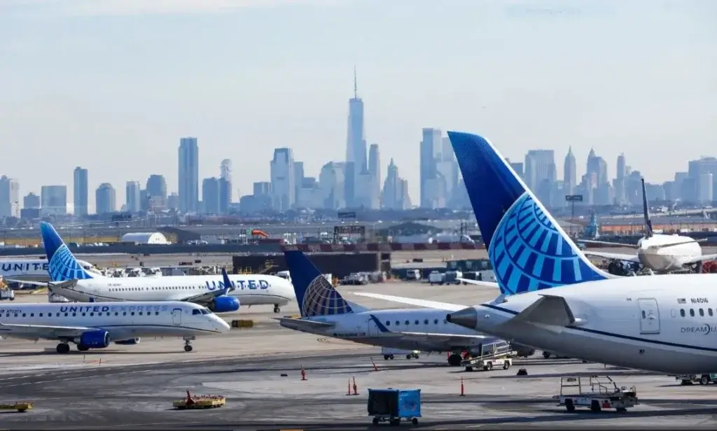 America Air Travel Weakness