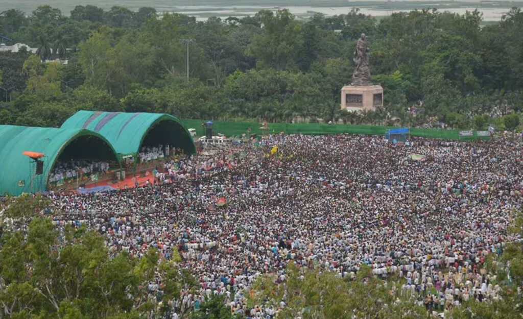 BJP lathi charge on students