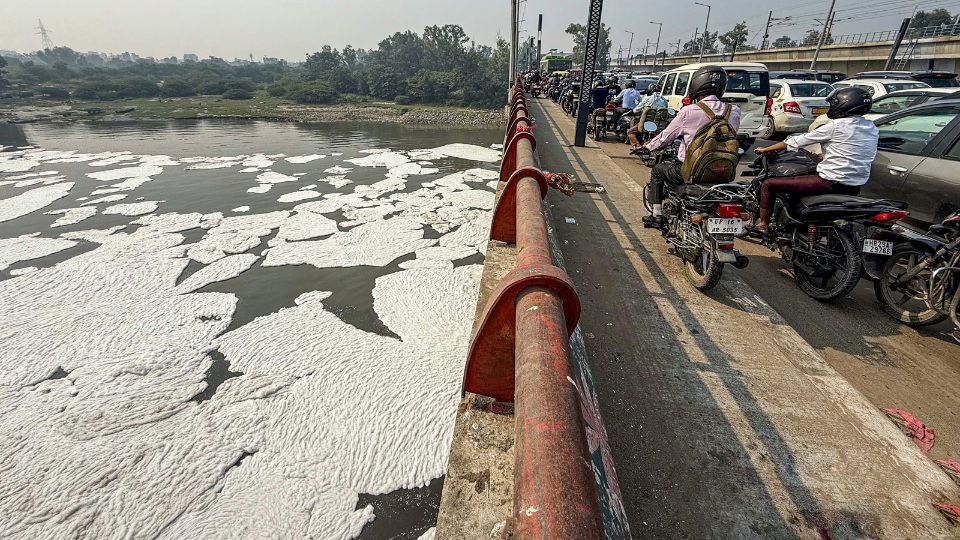 Delhi Yamuna Turns Toxic Again