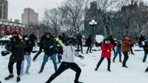 NYC Park Snowball Fight Chaos