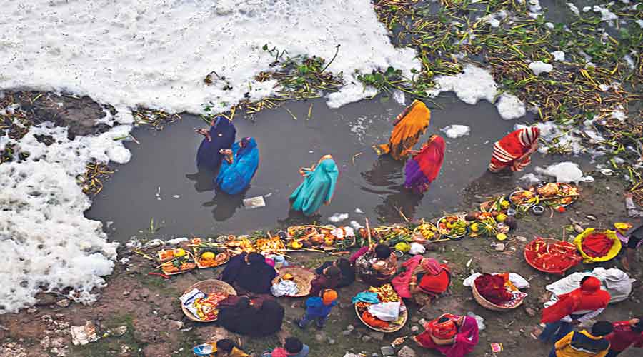 Toxic Foam Returns to Yamuna