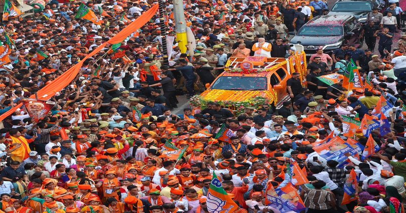 PM Modi Kashi Vishwanath Temple