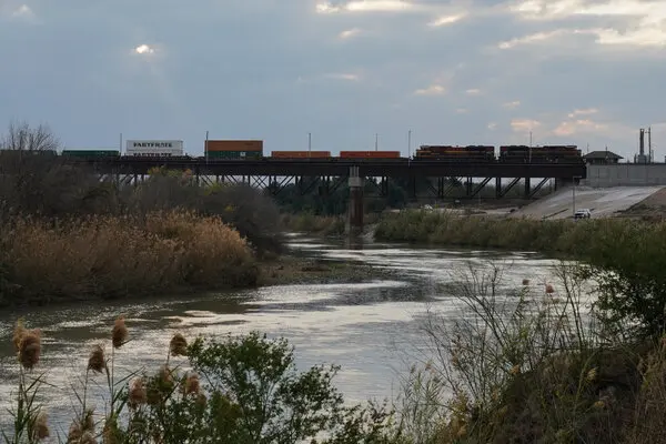 Texas Train Boxcar Deaths Six Bodies Found 